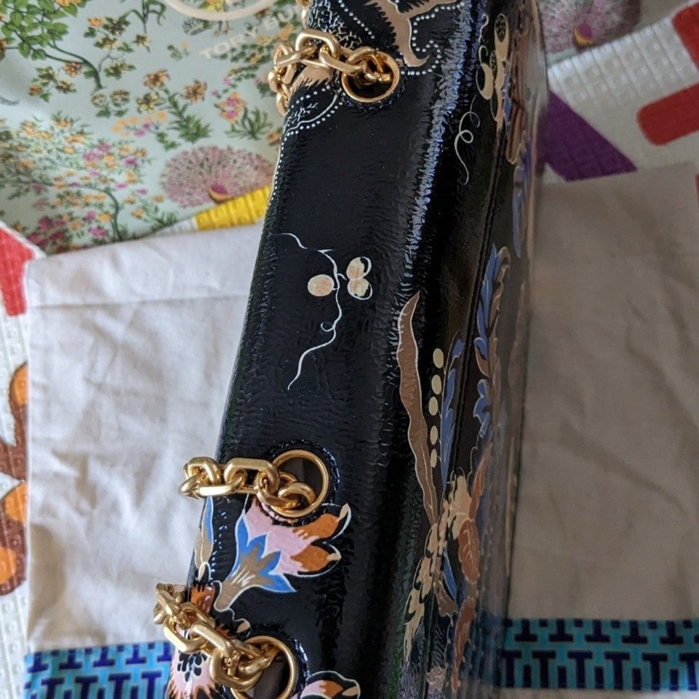 Tory Burch Black Floral Bag with Gold Chain - Picture 4 of 13